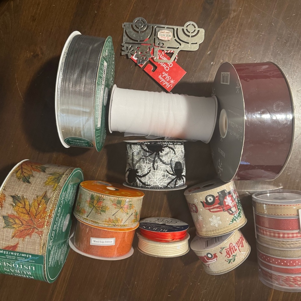 Festive Holiday Ribbon Collection - Picture 3 of 3